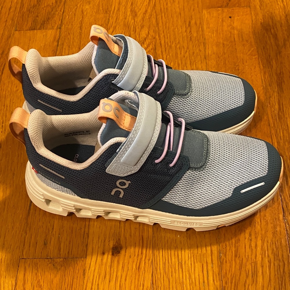 Kids On Running Running Shoes - Gray and Pink - Picture 6 of 6